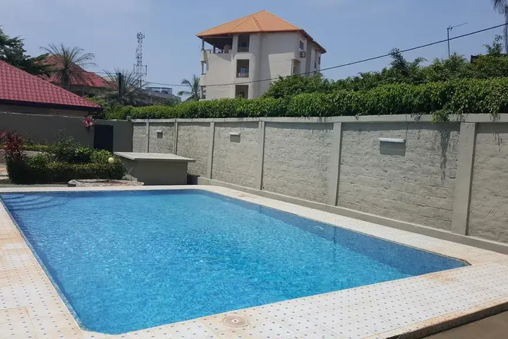 Le Petit Chalet Hotel