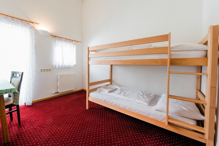 Room 13 of 50