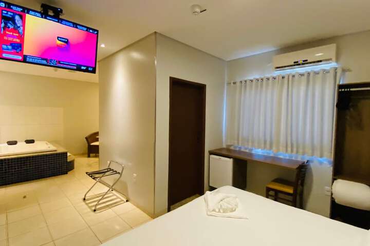 Room 13 of 51