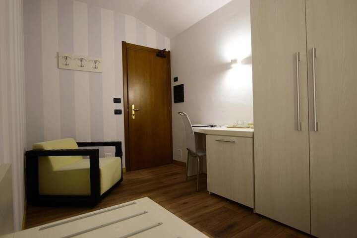 Room 5 of 57