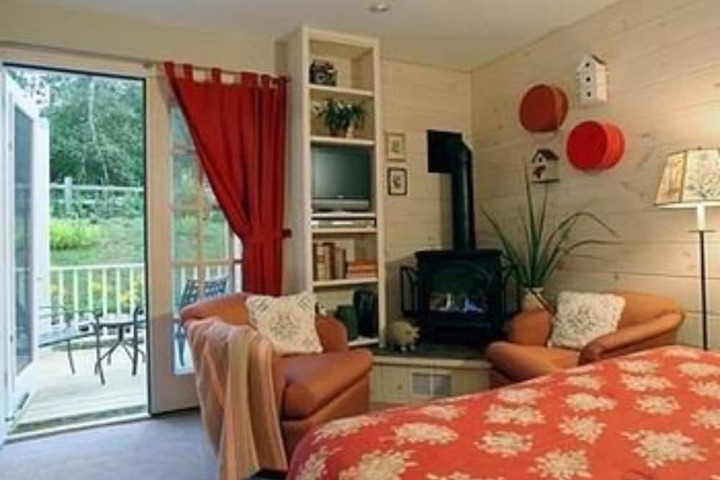 Room 33 of 148
