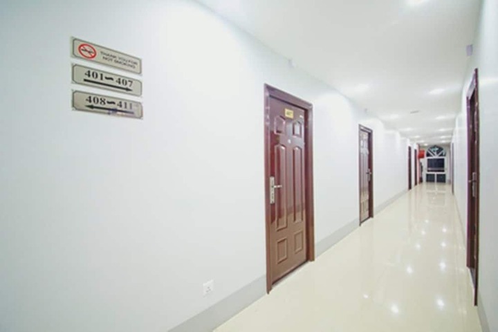 Ballroom/Hall 44 of 56