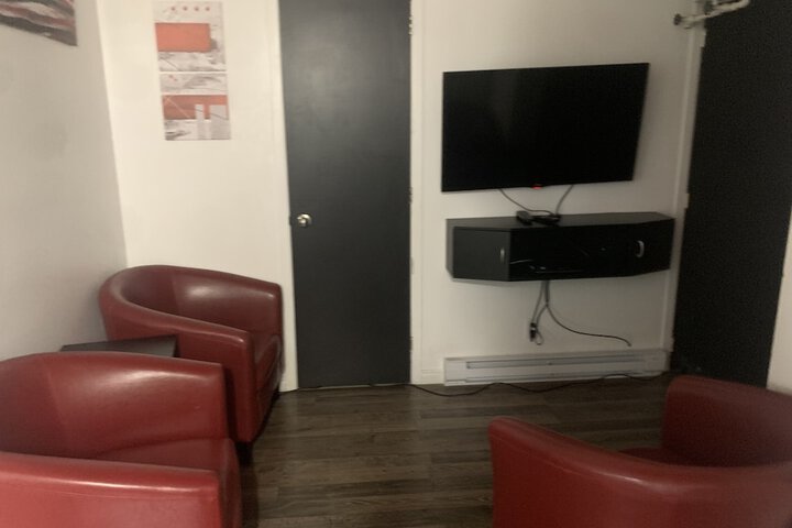 Room 106 of 167