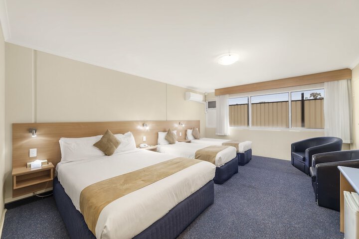 Room 14 of 39