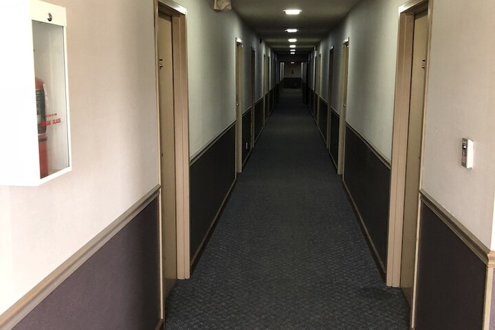 Ballroom/Hall 48 of 56
