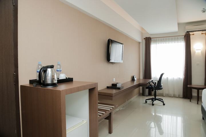 Room 9 of 34