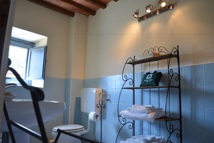 Room 44 of 68