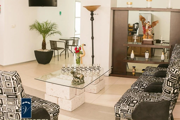 Hotel Virreyes