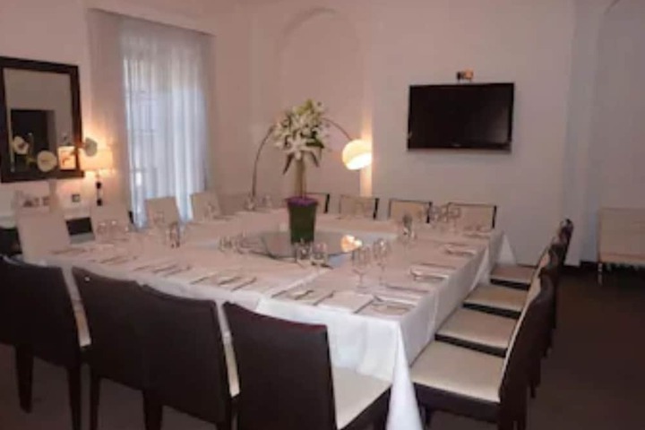 Ballroom/Hall 40 of 45