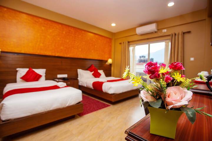 Room 34 of 82