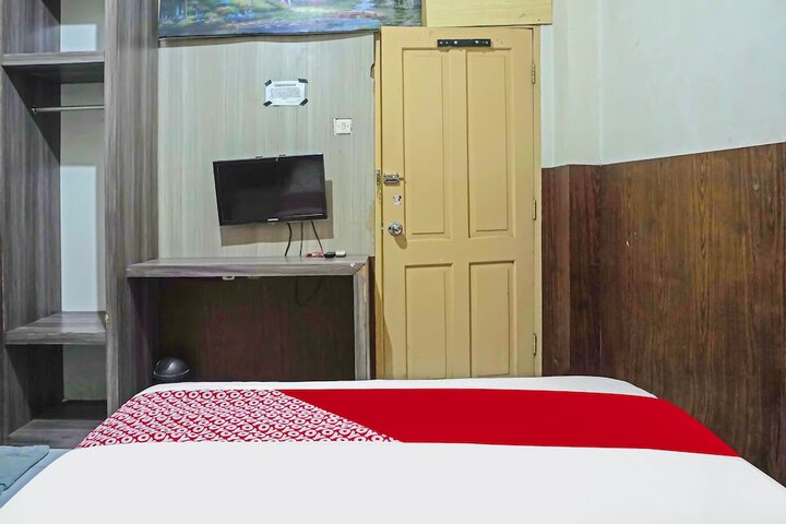 Room 10 of 24