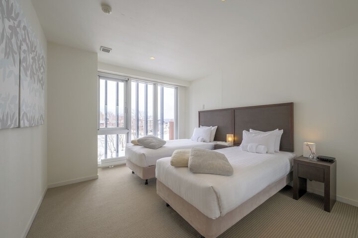 Room 150 of 237
