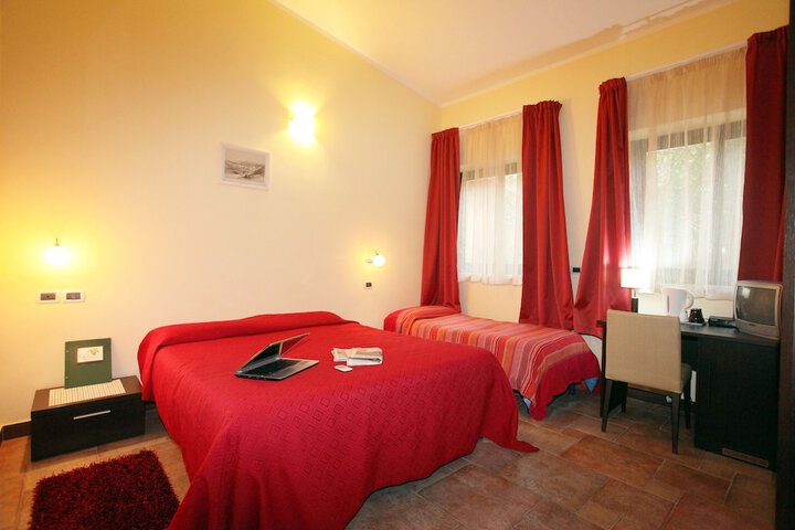 Room 5 of 56