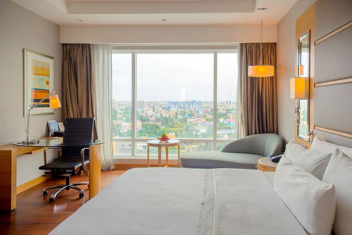Room 28 of 85