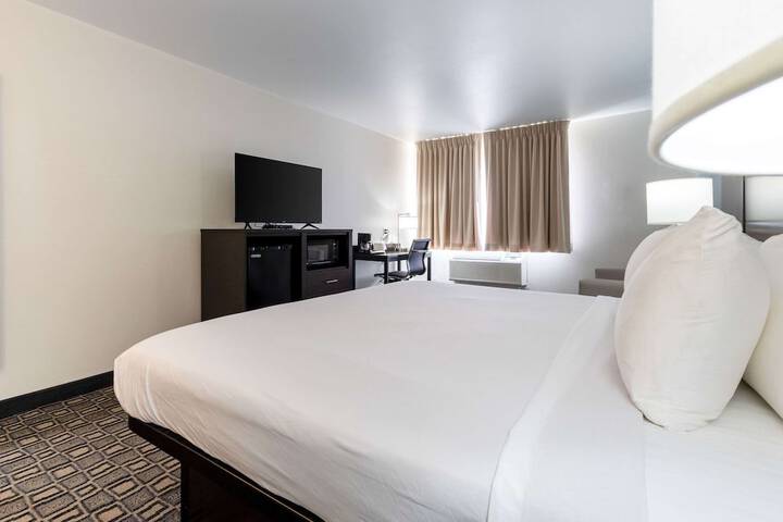 Room 15 of 36