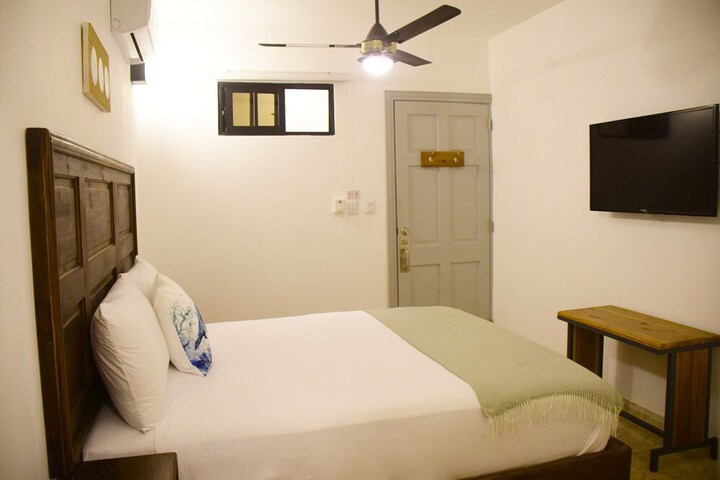Room 18 of 72
