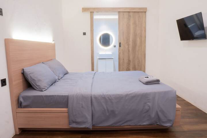 Room 20 of 37