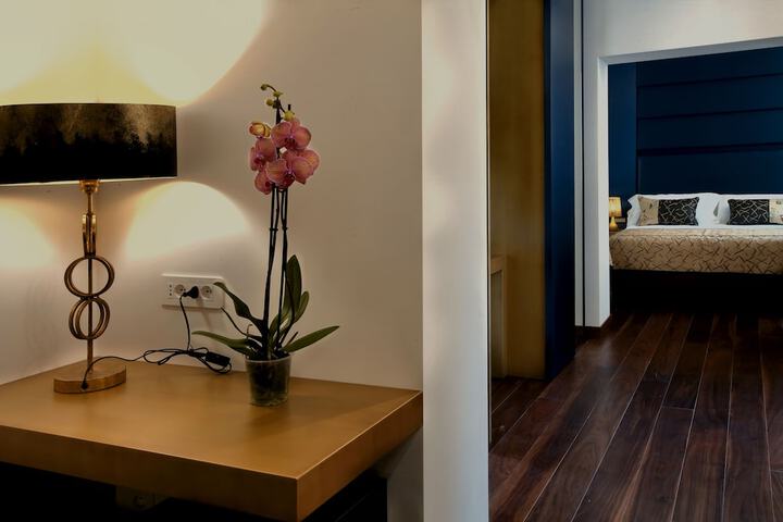 Room 4 of 47