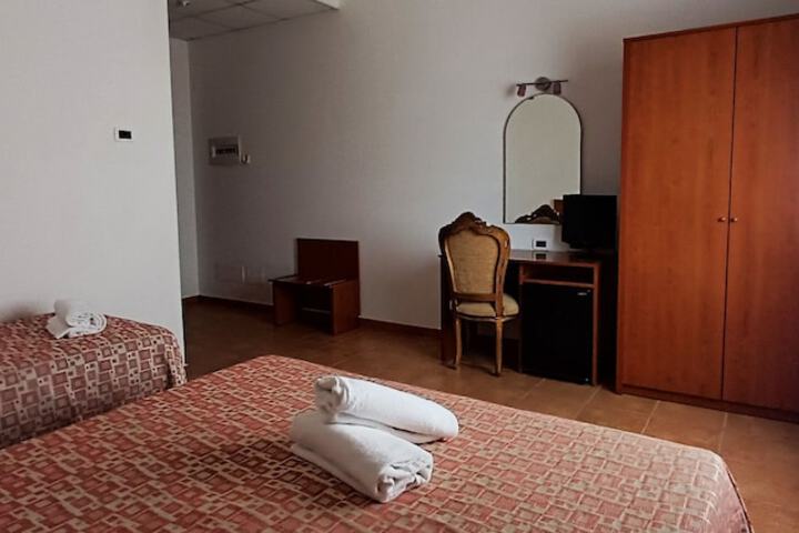 Room 18 of 31