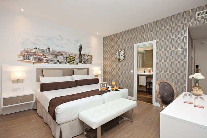 Room 28 of 83