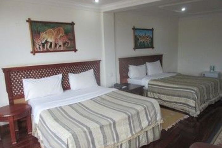 Room 7 of 27