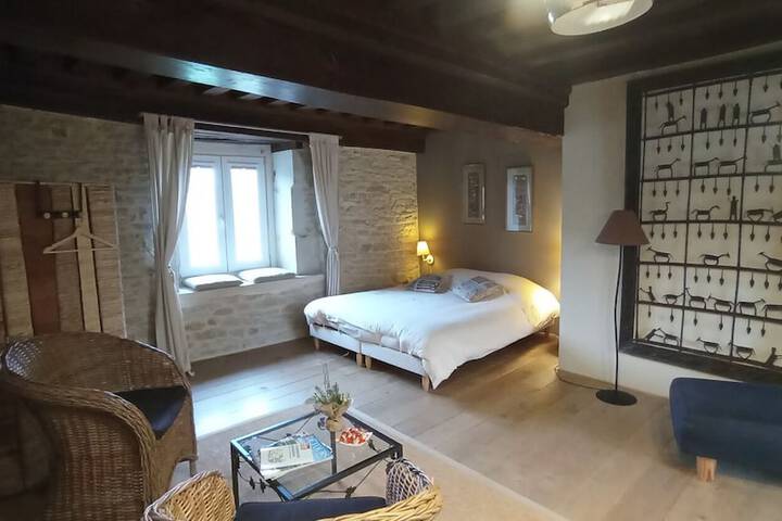 Room 2 of 20