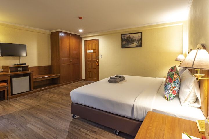 Room 12 of 70