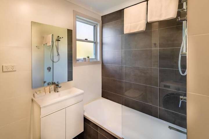 Room 144 of 175