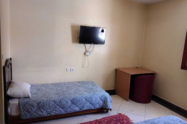 Room 11 of 23