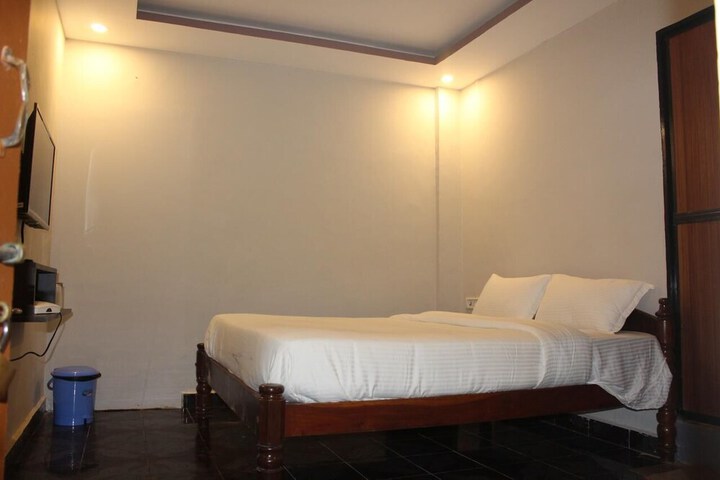 Room 3 of 11