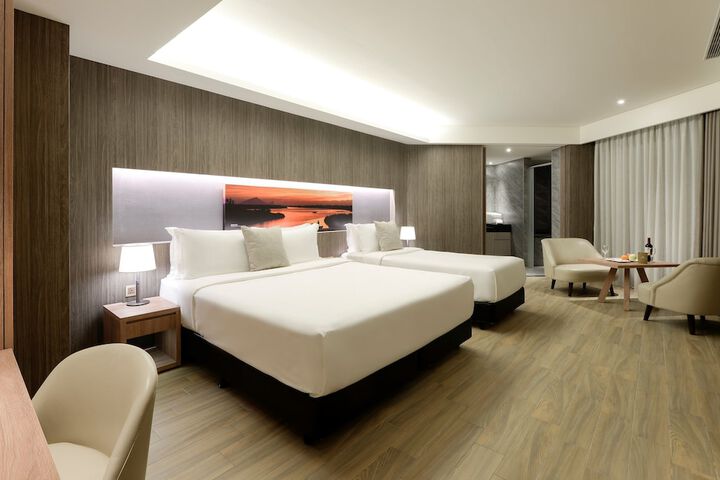 Room 13 of 65