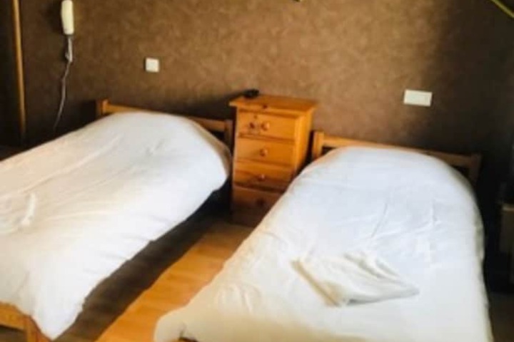 Room 14 of 40