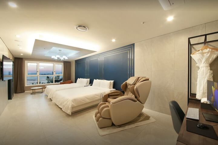 Room 26 of 140