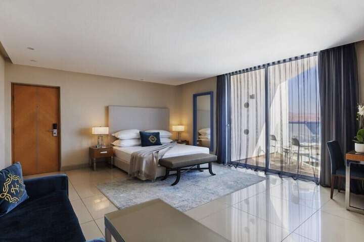 Room 9 of 36