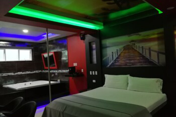 Room 34 of 78