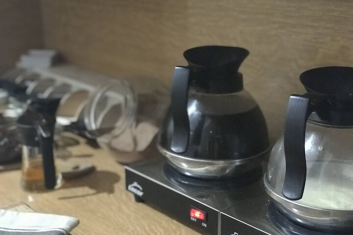 Breakfast/Coffee Service 13 of 28