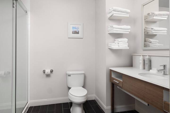 Clean Restrooms