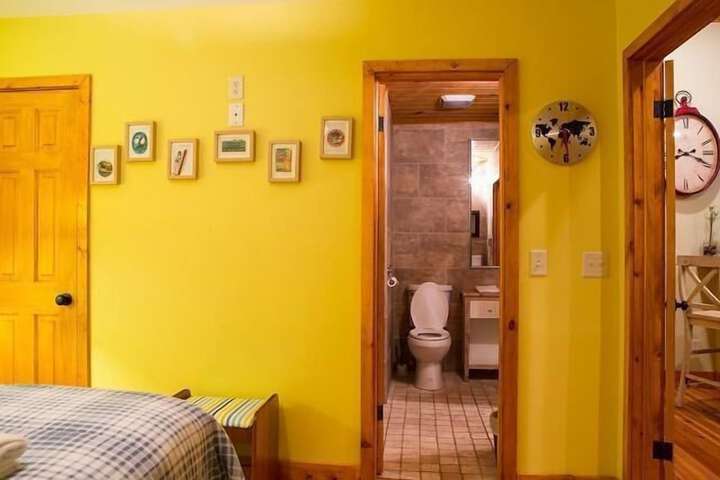 Room 10 of 27