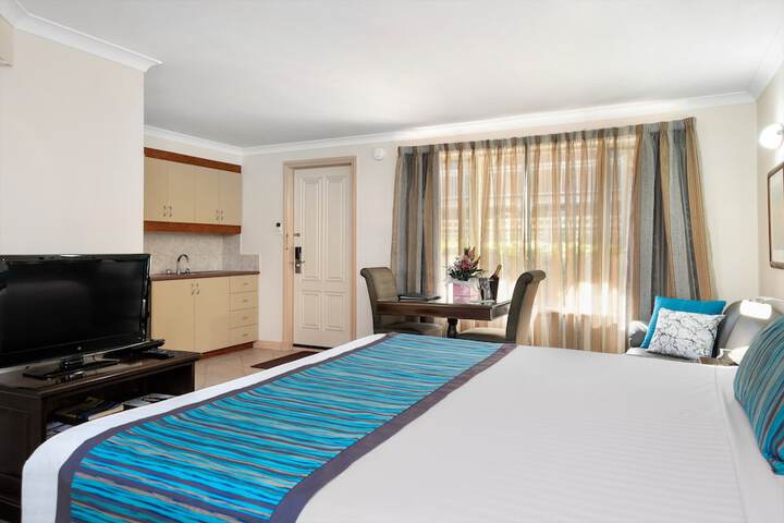 Room 21 of 36