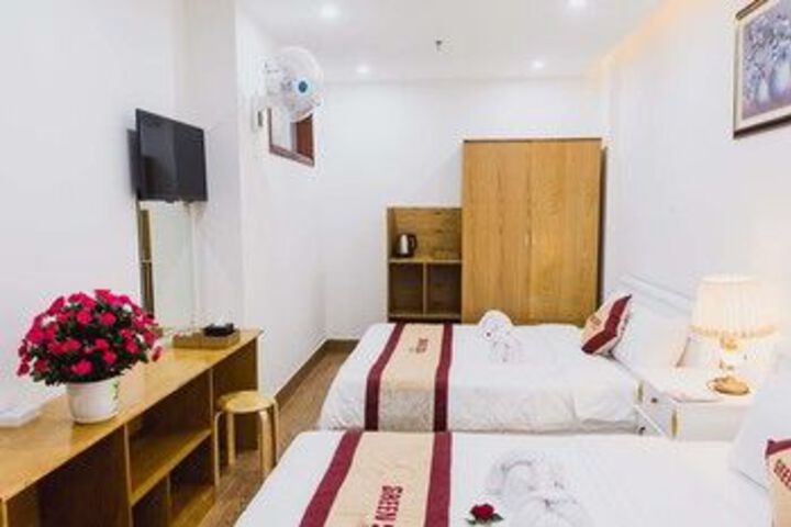 Room 15 of 49