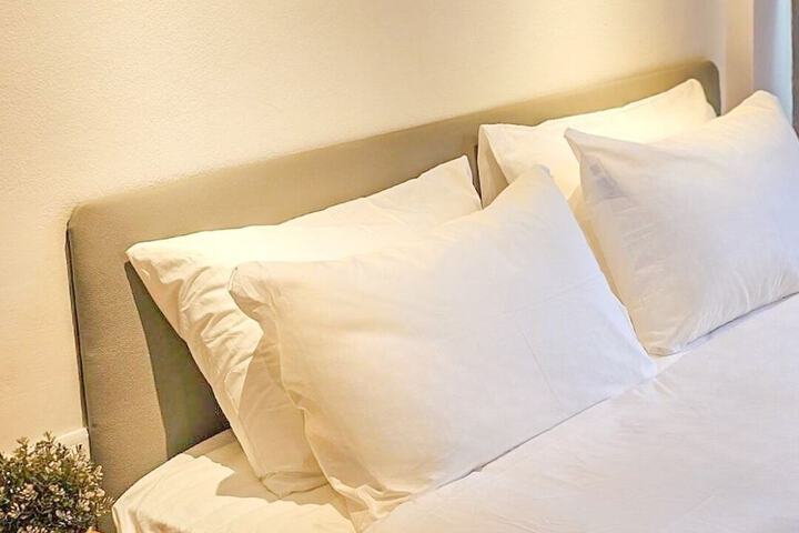 Room 9 of 35