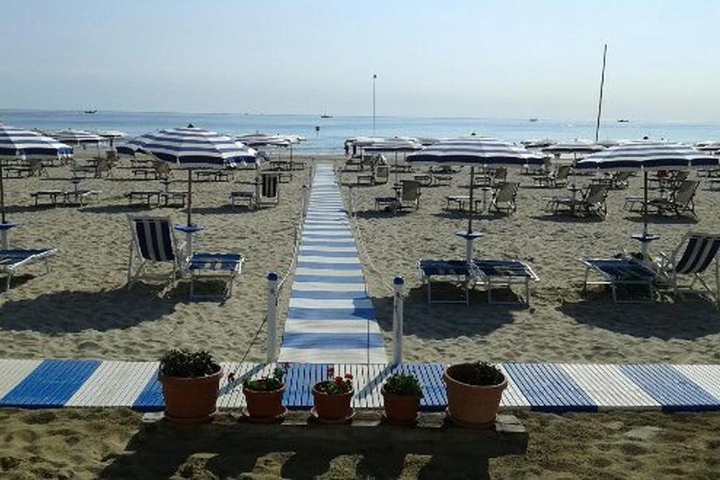 Beach 14 of 22