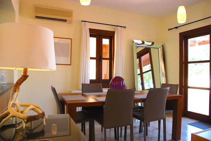 Room 9 of 29
