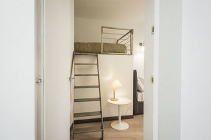 Room 11 of 47
