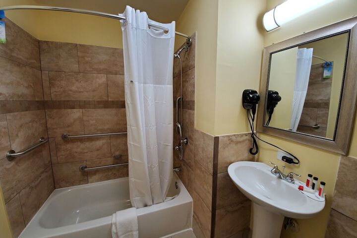 2 Double Beds (1 of 11)