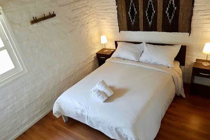 Room 3 of 23