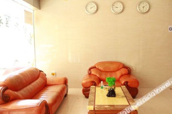 Hotel Interior 4 of 18