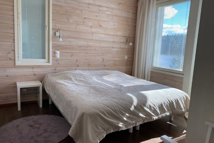 Room 27 of 185