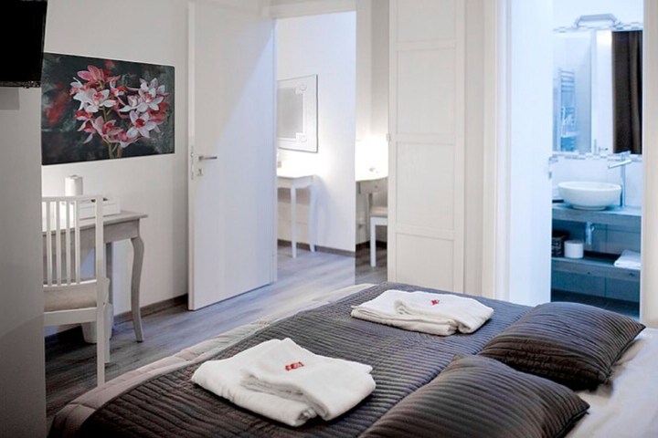 Room 25 of 82