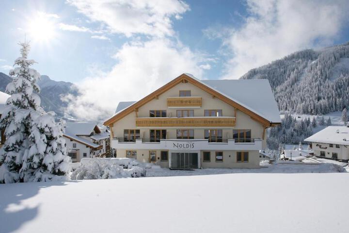 Noldis Hotel